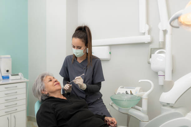 Best Urgent Tooth Repair  in Lakewood Clu, MI